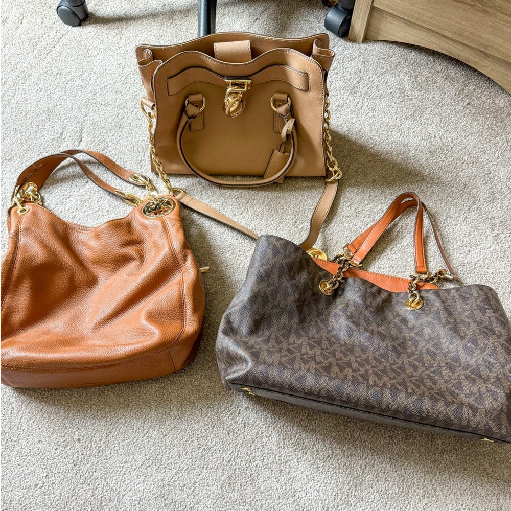 Michael kors purses! - Picture 1 of 1